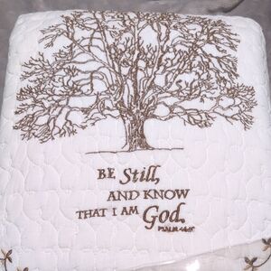 Cracker Barrel White and Brown Tree Embroidered Quilt
